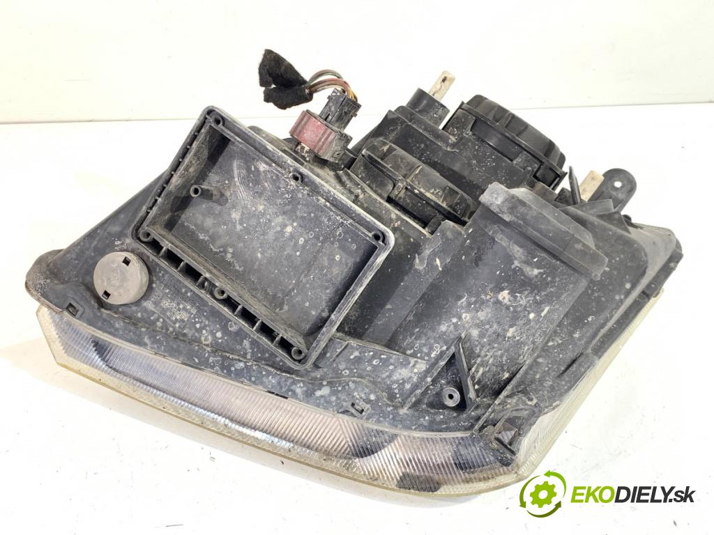 OPEL MERIVA A nadwozie wielkoprzestrzenne (MPV) 2009 77 kW 1.6 (E75) 1598 světlomet pravý přední část 93321053