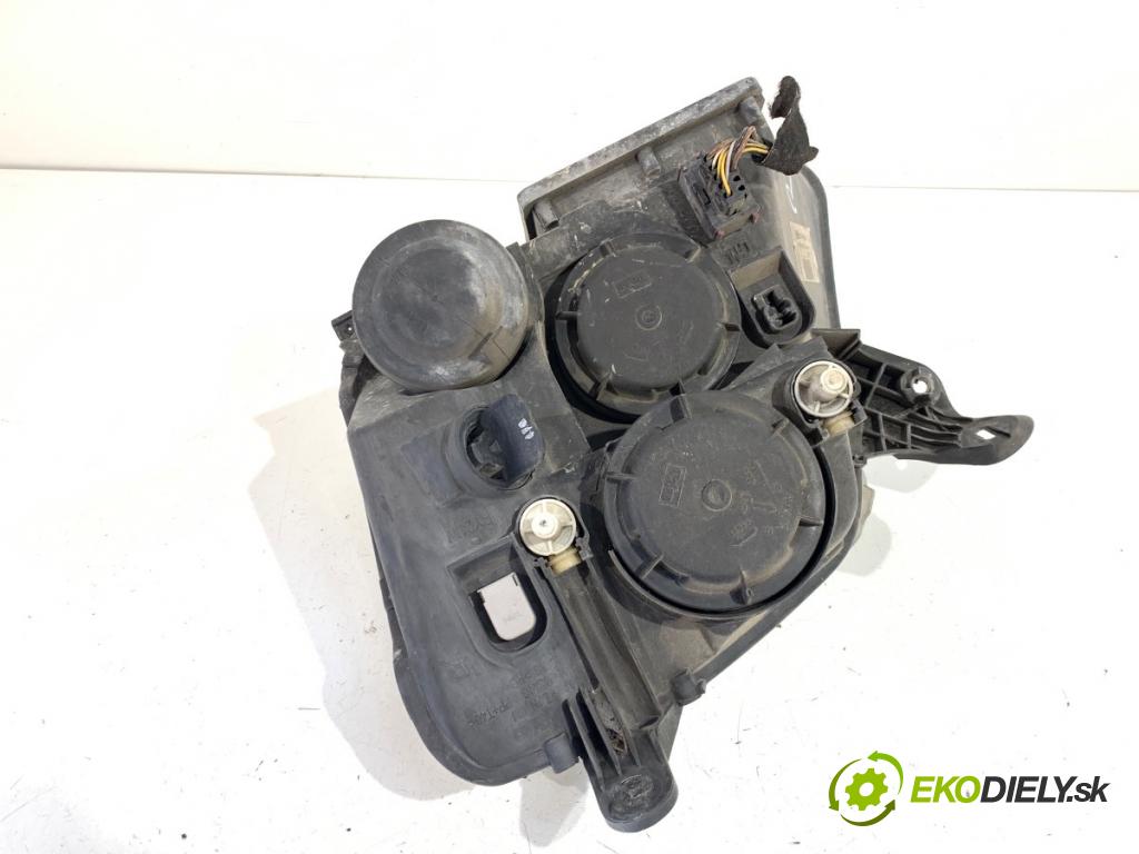 OPEL MERIVA A nadwozie wielkoprzestrzenne (MPV) 2009 77 kW 1.6 (E75) 1598 světlomet pravý přední část 93321053