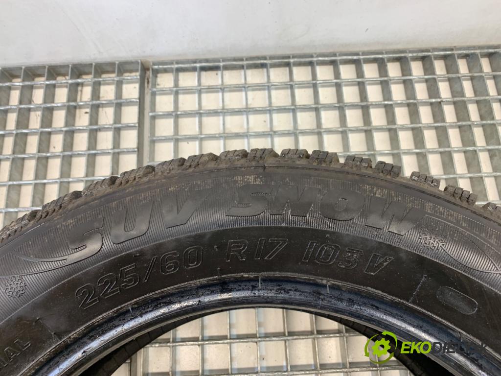 --- ---      PNEUMATIKA: zima 2X 225/60 R17 KORMORAN