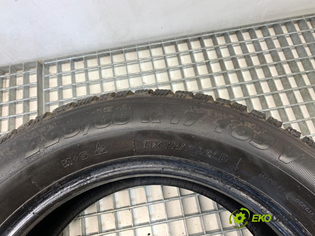 --- ---      PNEUMATIKA: zima 2X 225/60 R17 KORMORAN