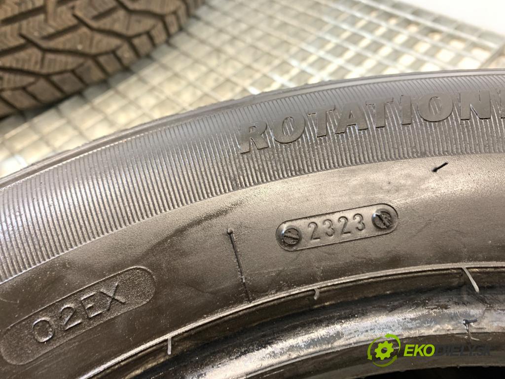 --- ---      PNEUMATIKA: zima 2X 225/60 R17 KORMORAN