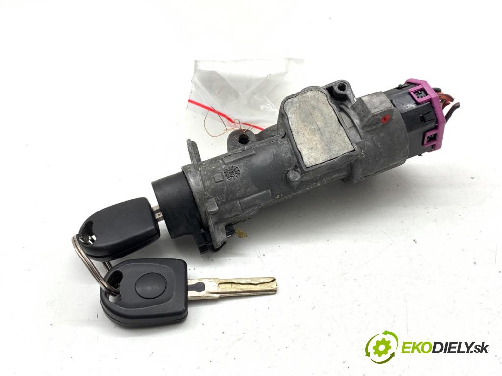 VW GOLF IV liftback 1999 66 kW 1.9 TDI 1896 spinačka 4B0905851C (Spínacia skrinka)