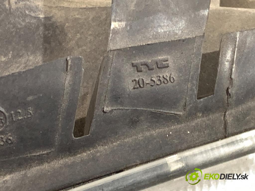 VW GOLF IV liftback 1999 66 kW 1.9 TDI 1896 Svetlomet ľavy predný
