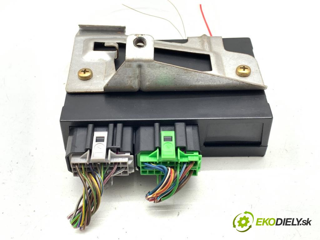 VW GOLF IV liftback 1999 66 kW 1.9 TDI 1896 Modul komfortu 1C0962258J (Modul komfortu)