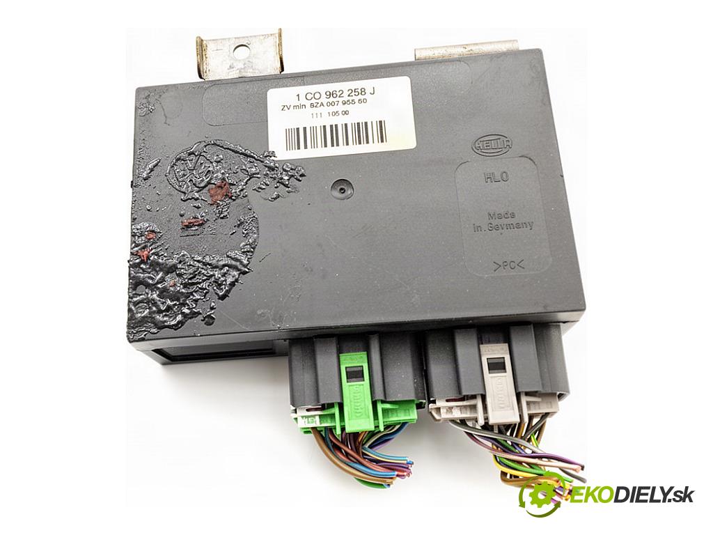 VW GOLF IV liftback 1999 66 kW 1.9 TDI 1896 modul komfortu 1C0962258J (Komfortní modul)
