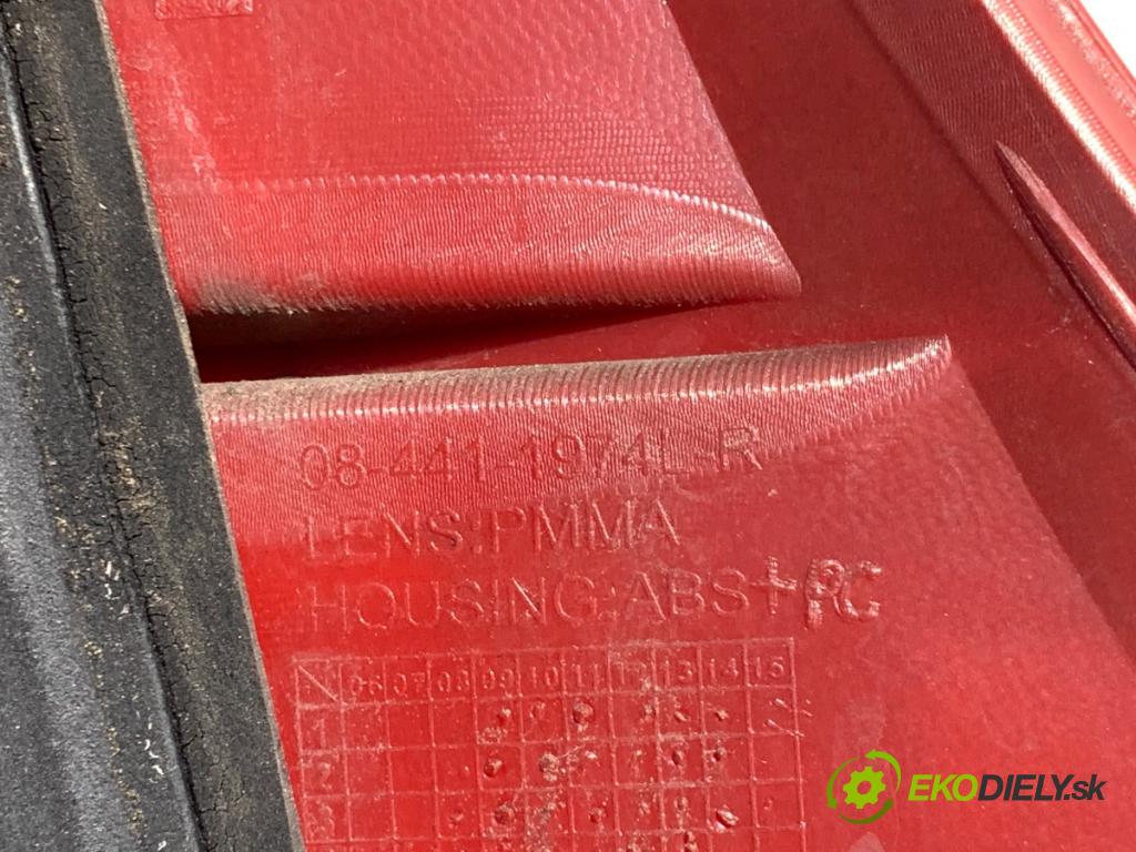 VW GOLF IV liftback 1999 66 kW 1.9 TDI 1896 Svetlo ľavy zad
