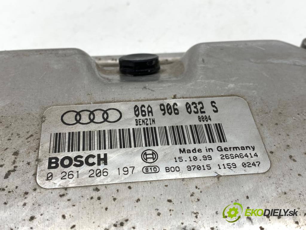AUDI A3 8L liftback 2000 132 kW 1.8 T 1781 riadiaca jednotka Motor 06A906032S (Riadiaca jednotka)