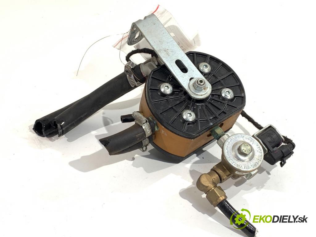 AUDI A3 8L liftback 2000 132 kW 1.8 T 1781 Reduktor do plynového pedálu LPG 67R-013949 (LPG)