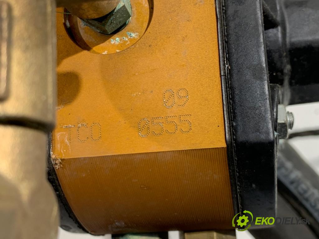 AUDI A3 8L liftback 2000 132 kW 1.8 T 1781 Reduktor do plynového pedálu LPG 67R-013949 (LPG)