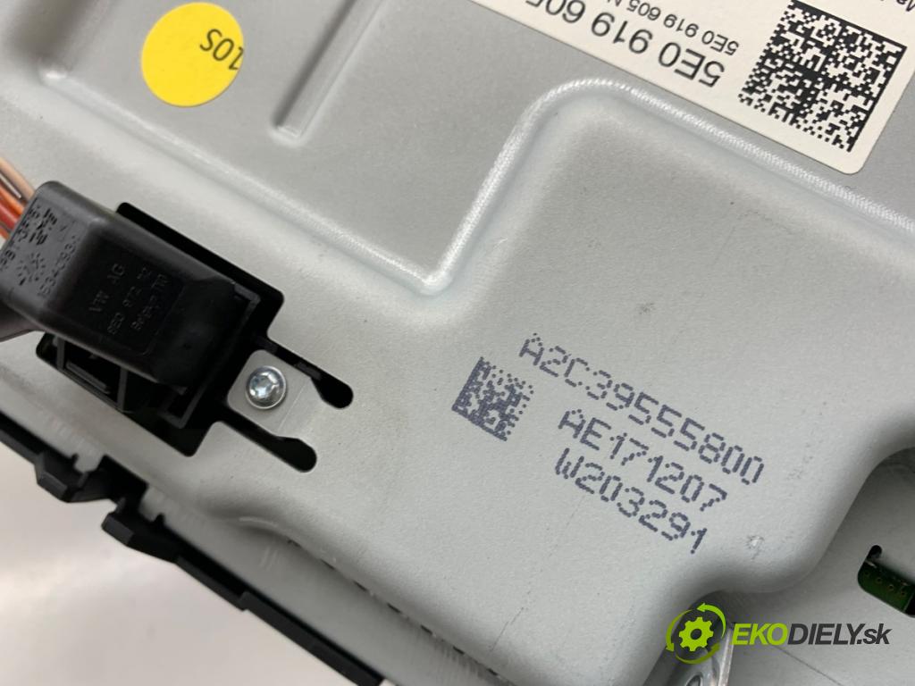 SKODA OCTAVIA III liftback 2018 110 kW 1.4 TSI 1395 RADIO Dislpej 5E0919605N