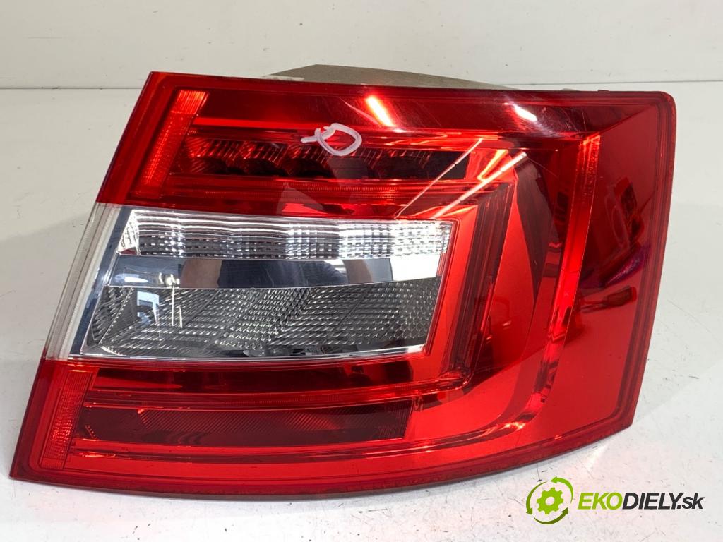 SKODA OCTAVIA III liftback 2018 110 kW 1.4 TSI 1395 Svetlo pravy zad 