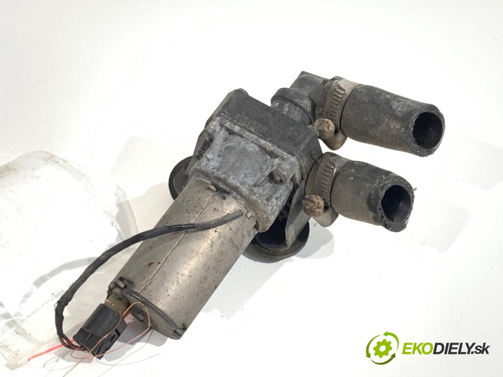BMW E90 sedan 2006 120 kW 320 d 1995 magnetický ventil vody 8369806 (Elektrosoučásti ostatní)