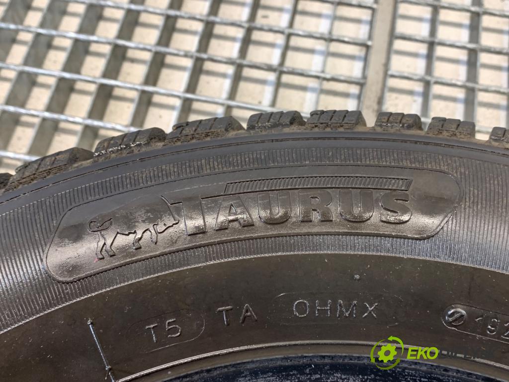 --- --- PNEUMATIKY: zima 2X 195/65 R15 TAURUS: