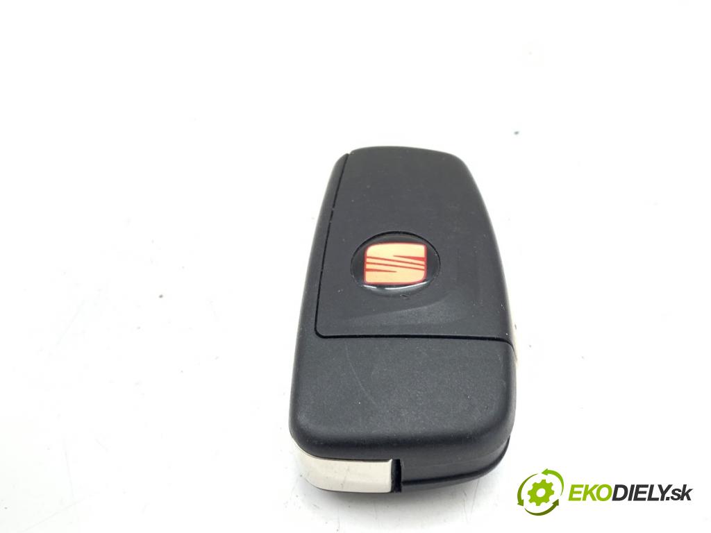 SEAT EXEO sedan 2012 147 kW 2.0 TFSI 1984 klíč DÁLKOVÝ: 3R0837220