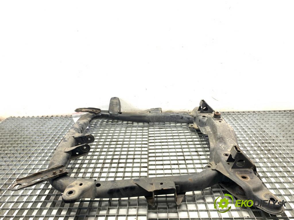 OPEL MERIVA A nadwozie wielkoprzestrzenne (MPV) 2009 77 kW 1.6 (E75) 1598 výztuha pod motor  (Přední výztuha)