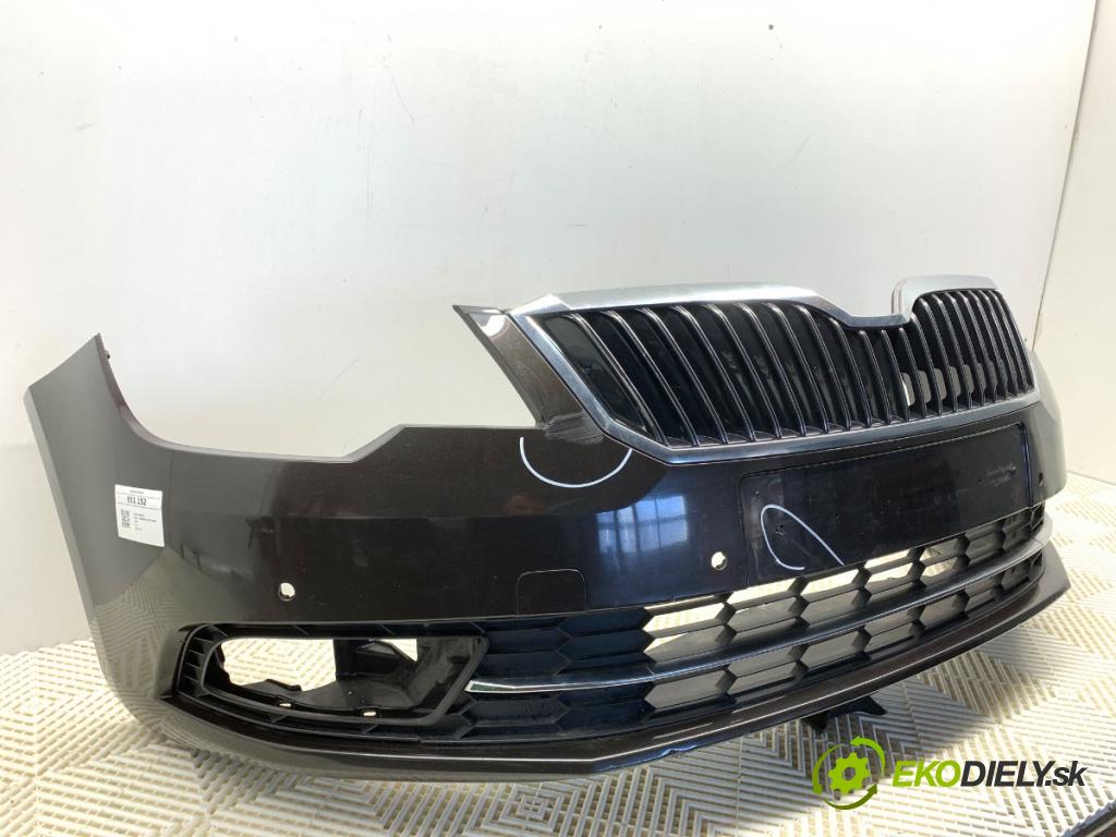 SKODA SUPERB II liftback 2014 92 kW 1.4 TSI 1390 Nárazník predný (Kľučka dverí ostatné)