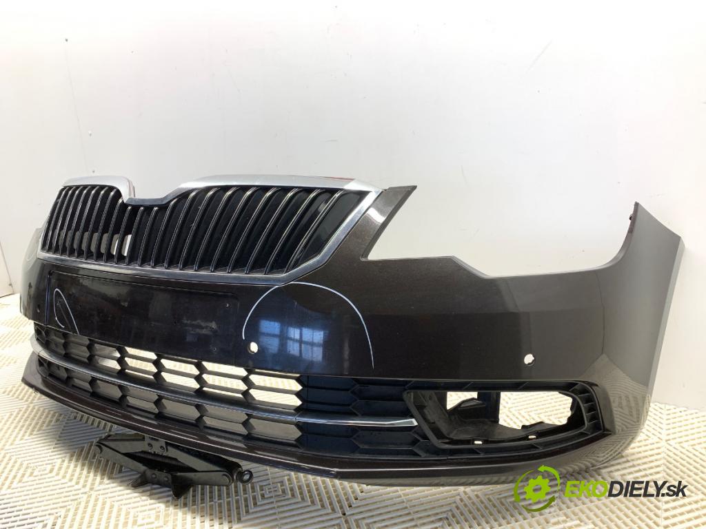 SKODA SUPERB II liftback 2014 92 kW 1.4 TSI 1390 Nárazník predný (Kľučka dverí ostatné)