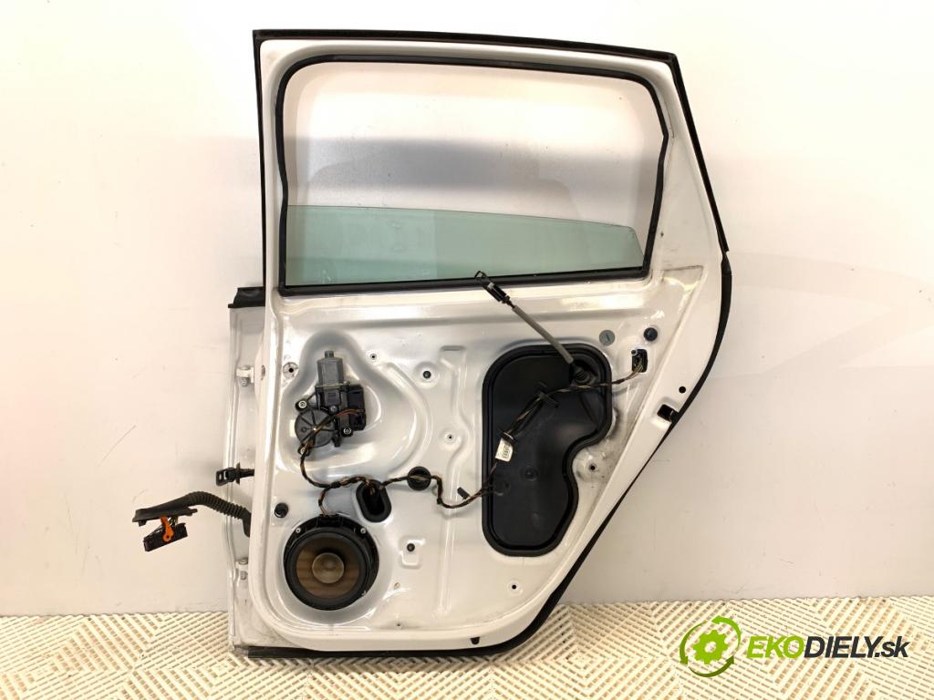 VW POLO V liftback 2011 63 kW 1.4 (6R1) 1390 dveře pravý zadní část LB9A