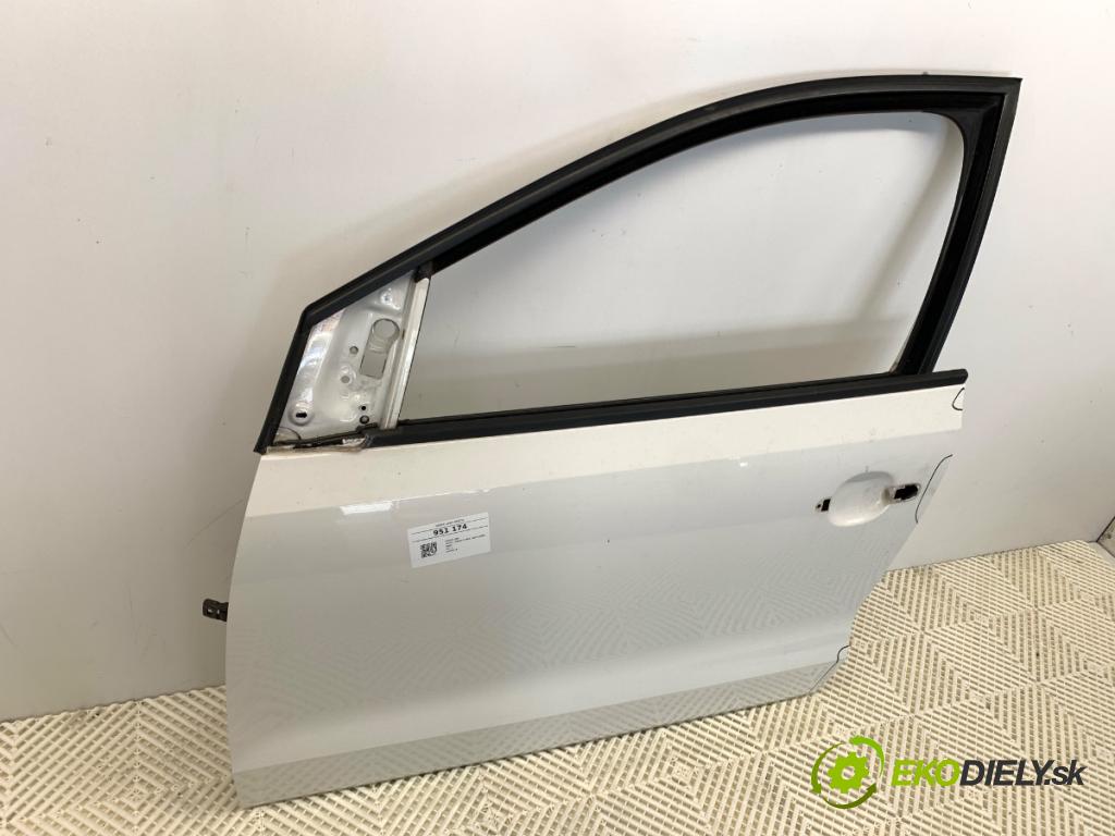 VW POLO V liftback 2011 63 kW 1.4 (6R1) 1390 Dvere ľavy predný LB9A