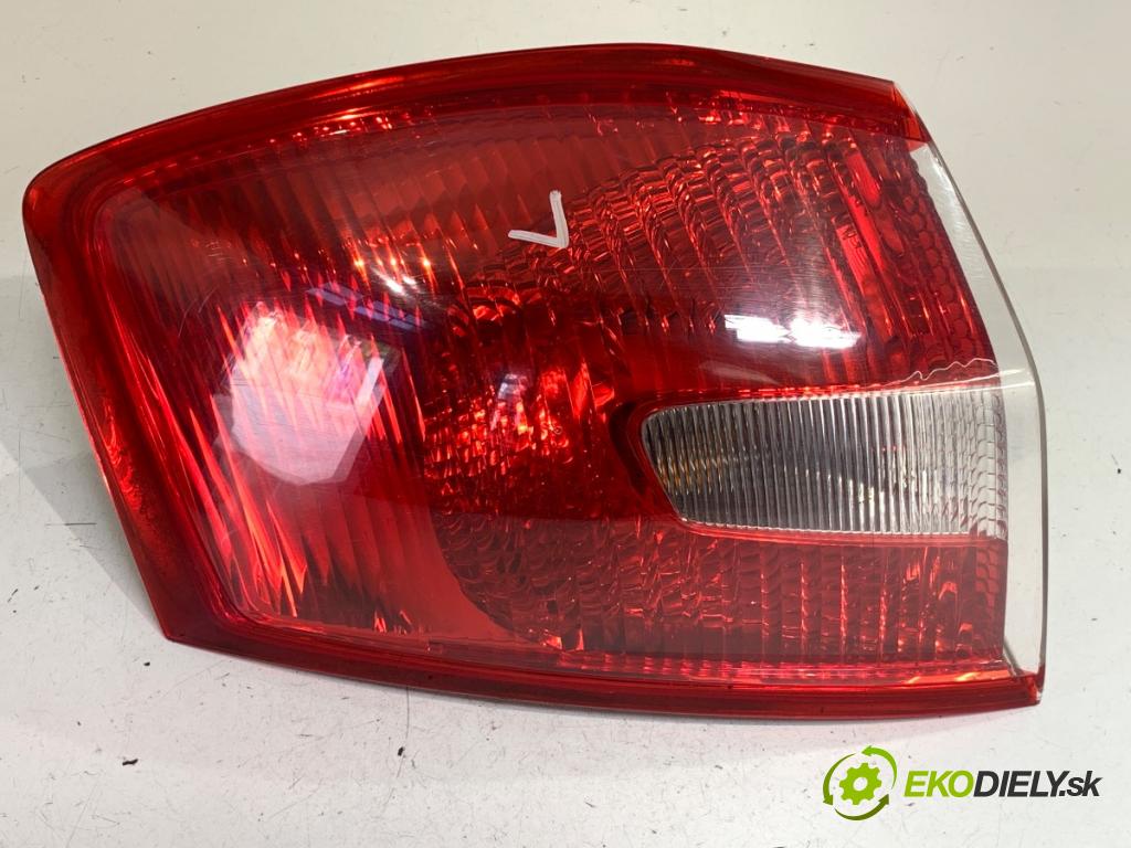 FORD KUGA I SUV 2012 120 kW 2.0 TDCi 4x4 1997 světlo levý zadní část 