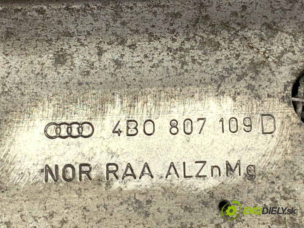 AUDI A6 C5 sedan 1998 110 kW 1.8 T 1781 Výstuha nárazníka predný 4B0807109D (Výstuha predná)