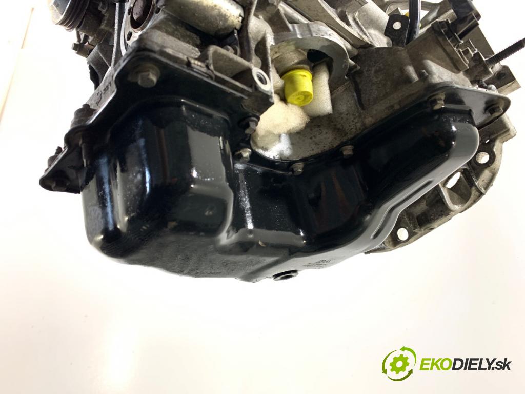 PEUGEOT 208 I liftback 2016 81 kW 1.2 THP 110 1199 motor HN01 (Motor)