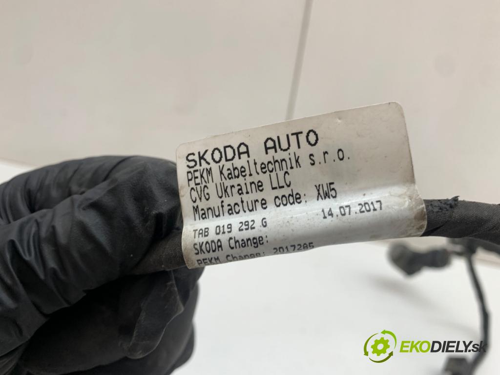SKODA OCTAVIA III liftback 2018 110 kW 1.4 TSI 1395 Káblovačka PDC predný snímače 5E0971095DA