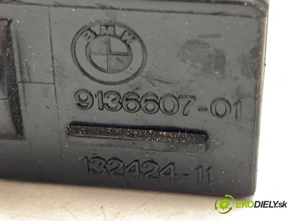 BMW E91 Kombi 2010 135 kW 320 d 1995 Snímač kvality vzduchu 9136607