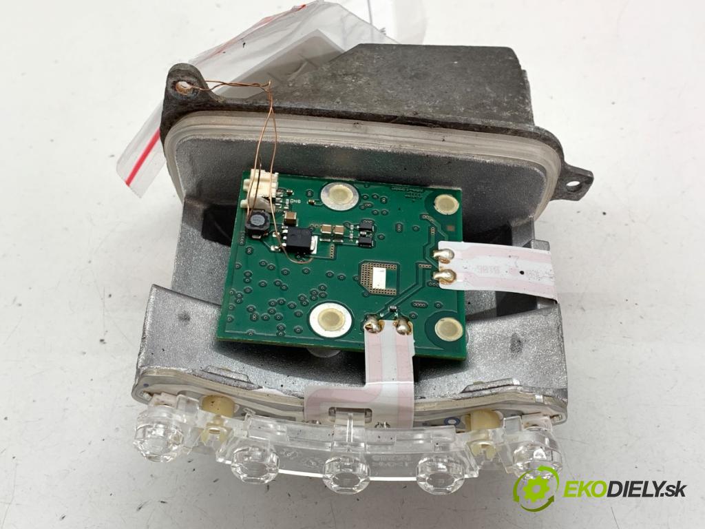 BMW E91 Kombi 2010 135 kW 320 d 1995 Modul LED Smerovka 12662-2