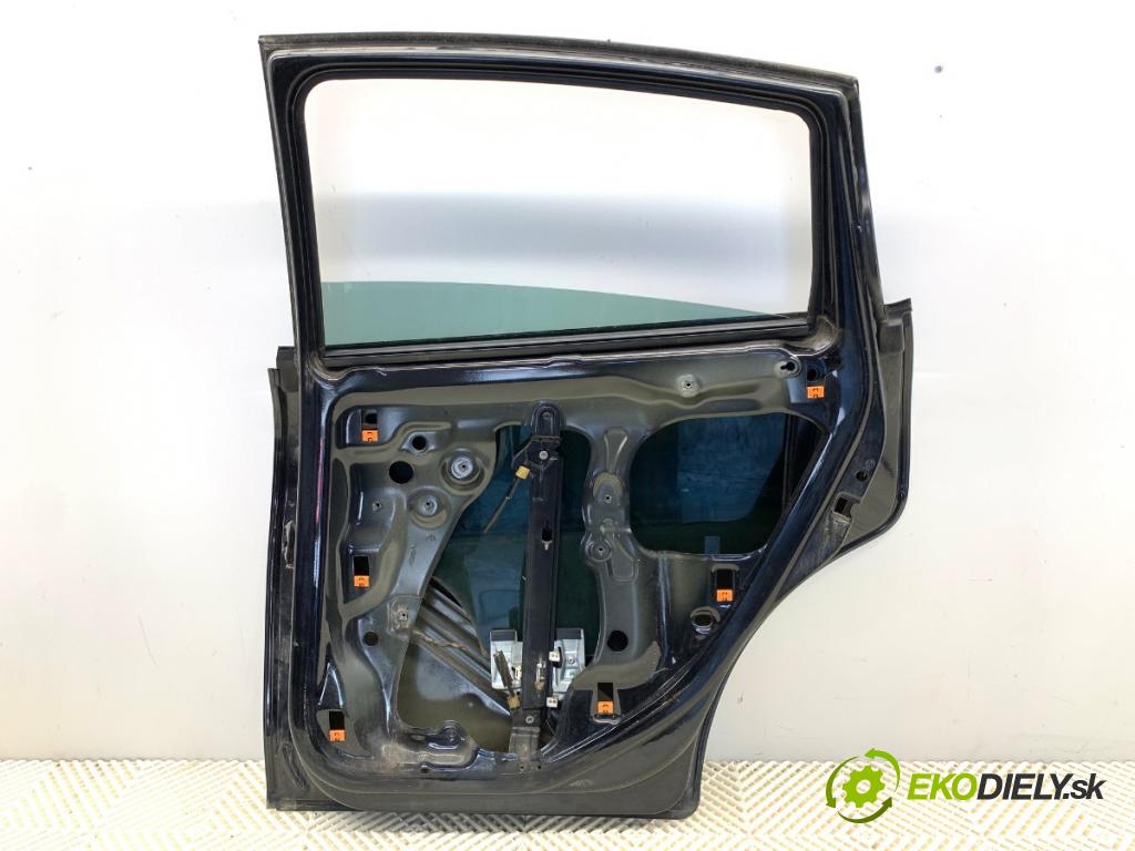 SEAT LEON II liftback 2012 103 kW 2.0 TDI 1968 dveře pravý zadní část