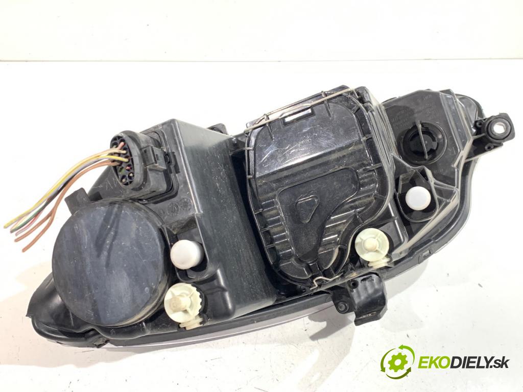 SEAT LEON II liftback 2005 103 kW 2.0 TDI 1968 světlomet pravý přední část