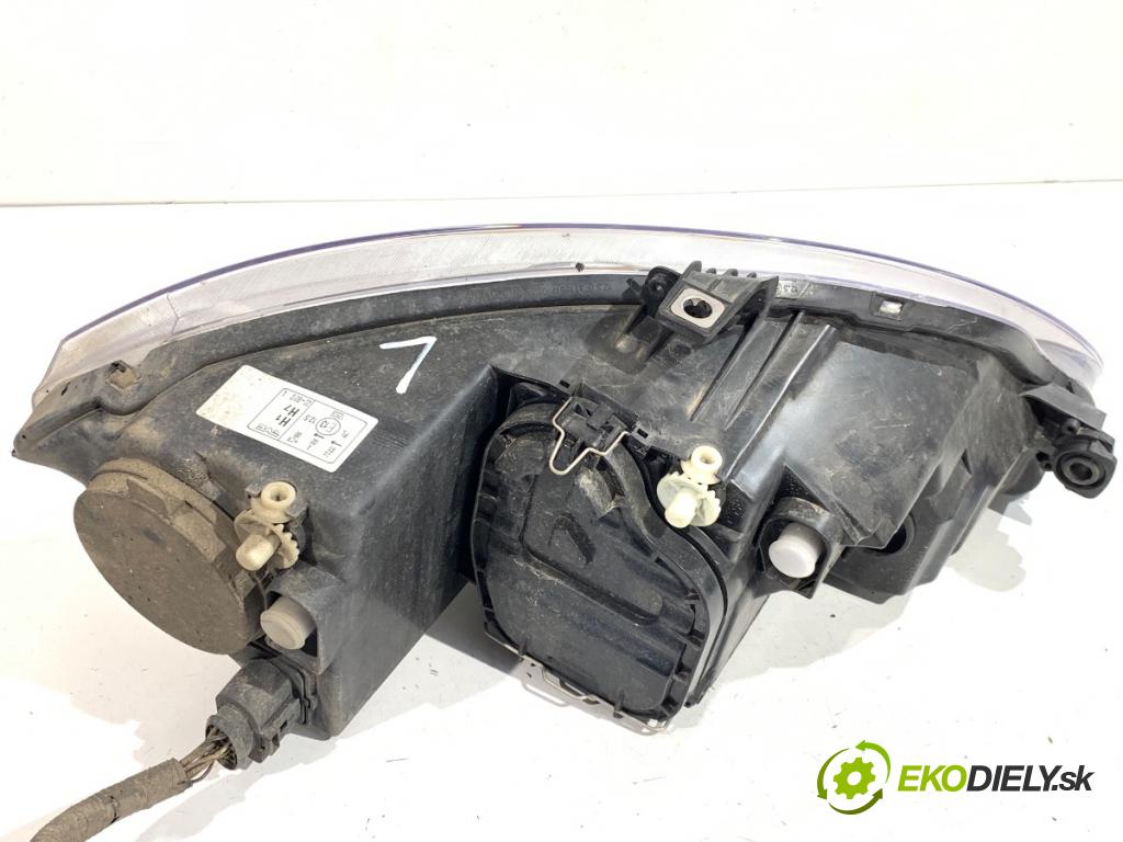 SEAT LEON II liftback 2005 103 kW 2.0 TDI 1968 světlomet levý přední část