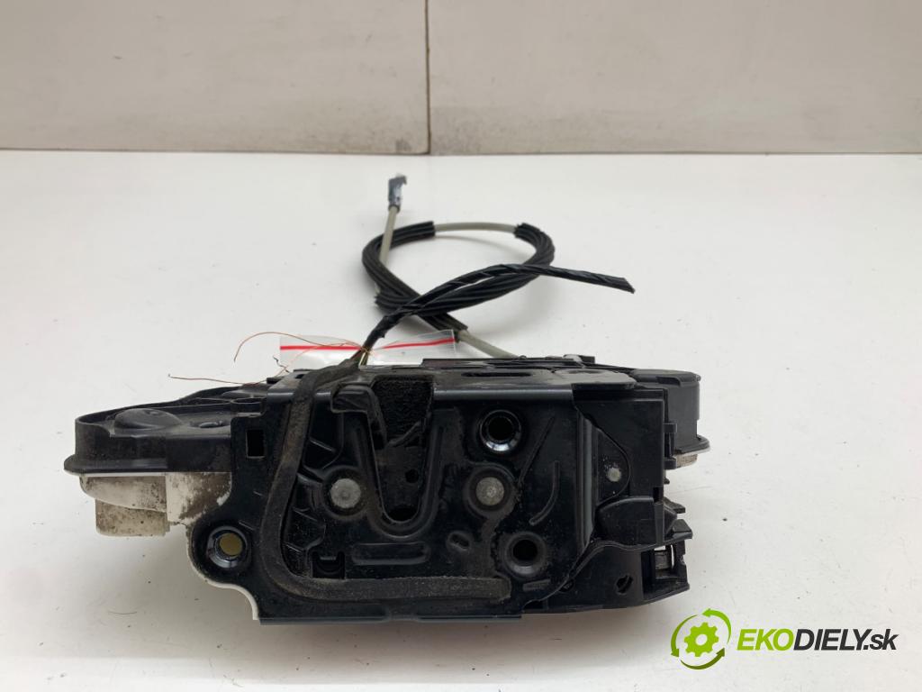 SEAT IBIZA IV liftback 2010 63 kW 1.4 1390 zámok Dvere ľavy predný 5N1837015C