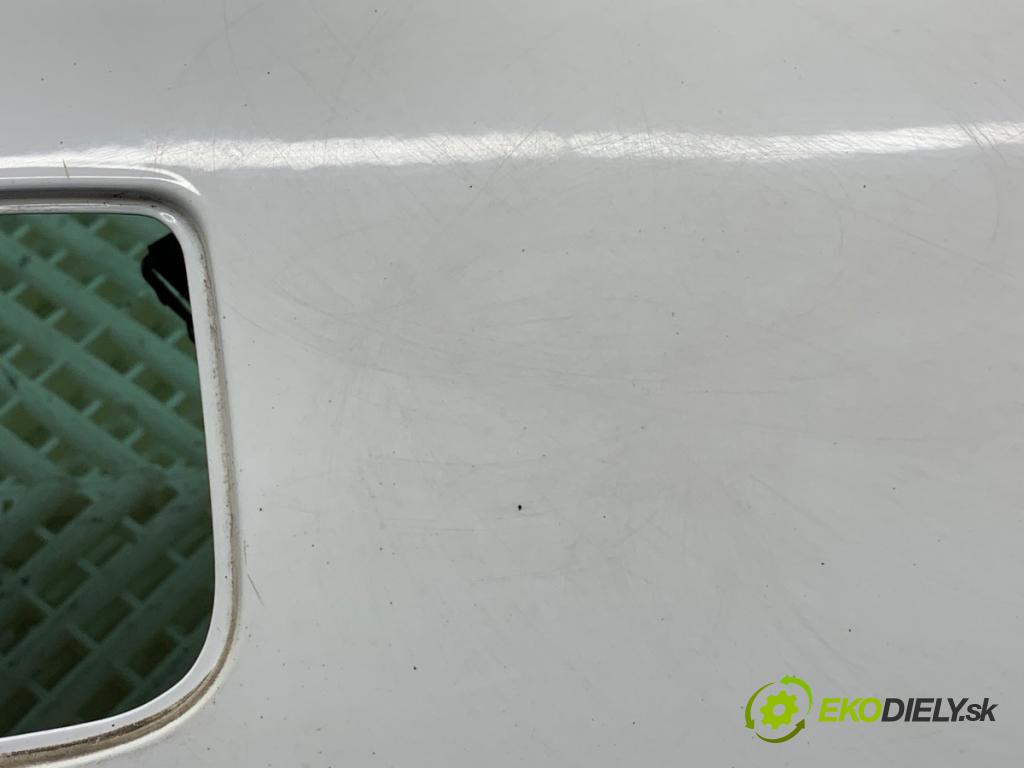 SEAT IBIZA IV liftback 2010 63 kW 1.4 1390 kapota zadní část