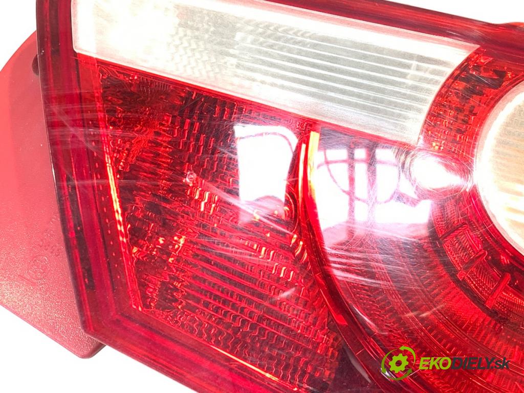 SEAT IBIZA IV liftback 2010 63 kW 1.4 1390 světlo pravý zadní část 6J3945096F