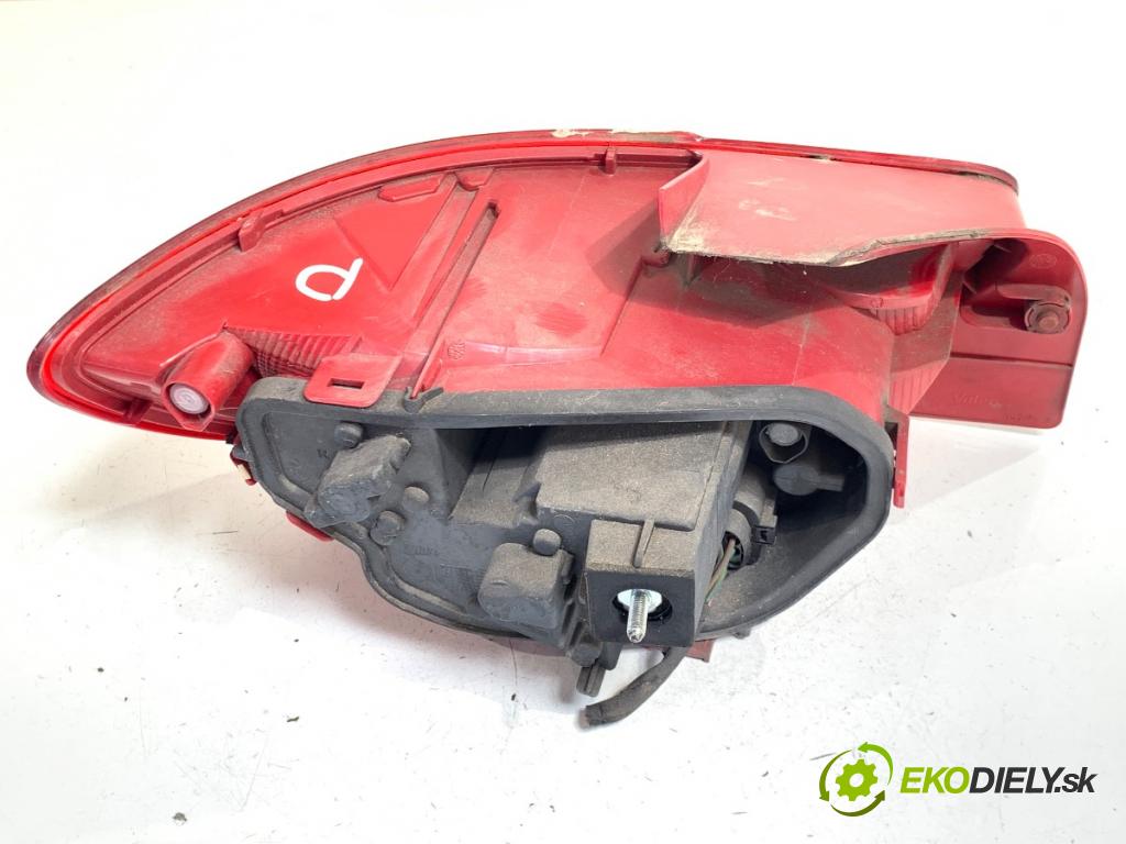 SEAT IBIZA IV liftback 2010 63 kW 1.4 1390 světlo pravý zadní část 6J3945096F