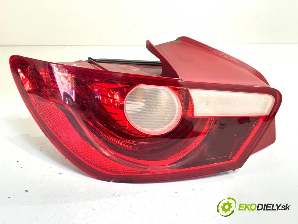 SEAT IBIZA IV liftback 2010 63 kW 1.4 1390 Svetlo ľavy zad 6J3945095F