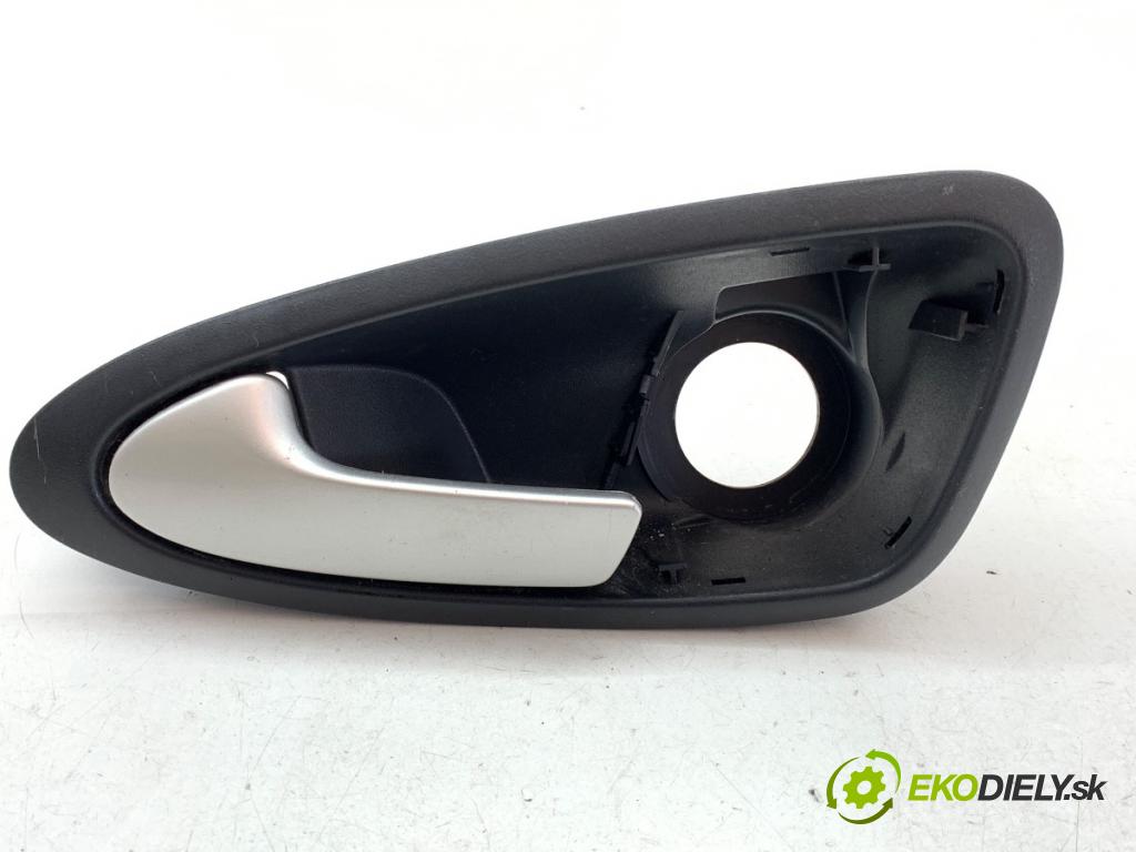 SEAT IBIZA IV liftback 2010 63 kW 1.4 1390 Kľučka vnútorná ľavy predný 6J1837113A