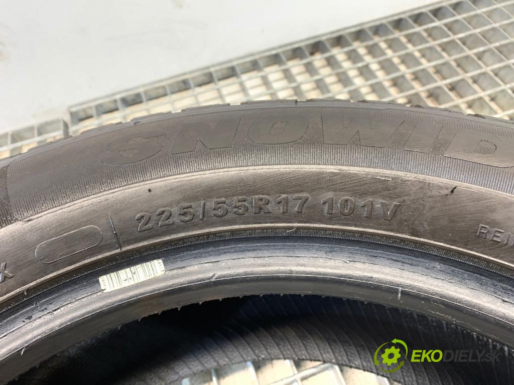 --- --- PNEUMATIKY: zima 2X 225/55 R17