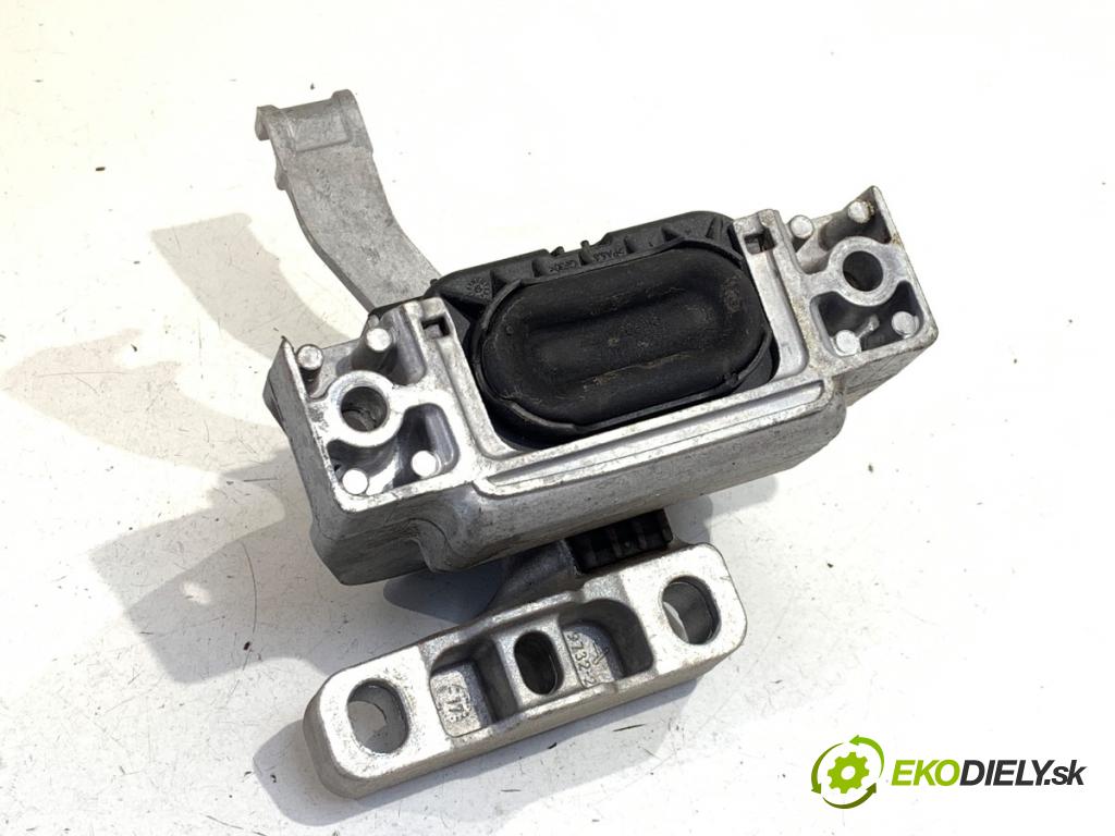 SKODA OCTAVIA III liftback 2018 110 kW 1.4 TSI 1395 AirBag Motor pravy 5Q0199262BE