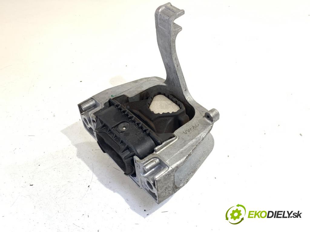 SKODA OCTAVIA III liftback 2018 110 kW 1.4 TSI 1395 AirBag Motor pravy 5Q0199262BE
