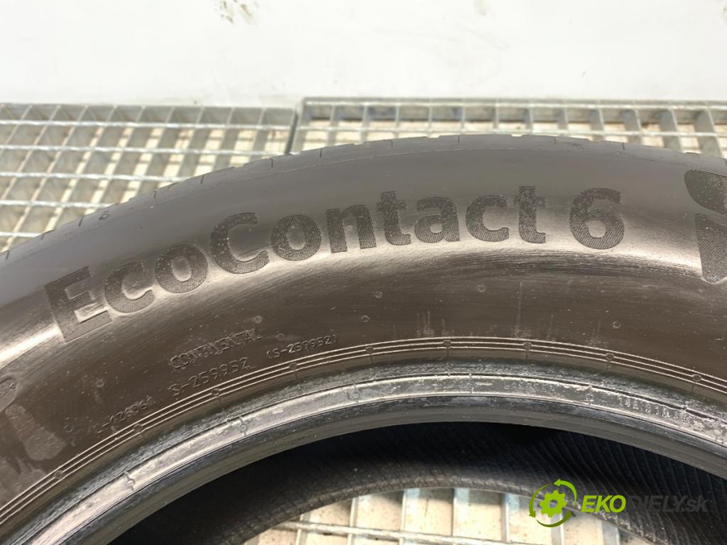 --- --- PNEUMATIKY: 2X 235/60 R18 CONTINENTAL