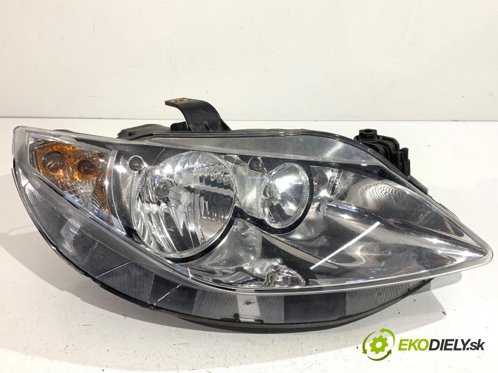 SEAT IBIZA IV liftback 2010 63 kW 1.4 1390 světlomet pravý přední část 6J1941006D