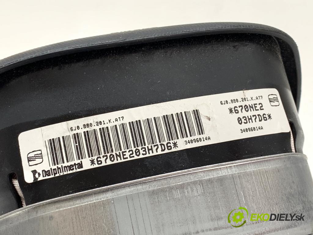 SEAT IBIZA IV liftback 2010 63 kW 1.4 1390 AirBag volantu 6J0880201K (Airbag)