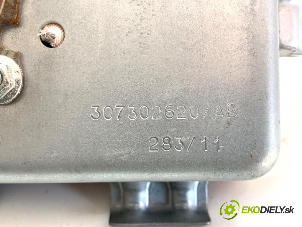 TOYOTA YARIS III liftback 2011 51 kW 1.0 (KSP130_) 998 AirBag spolujezdce (Airbag)