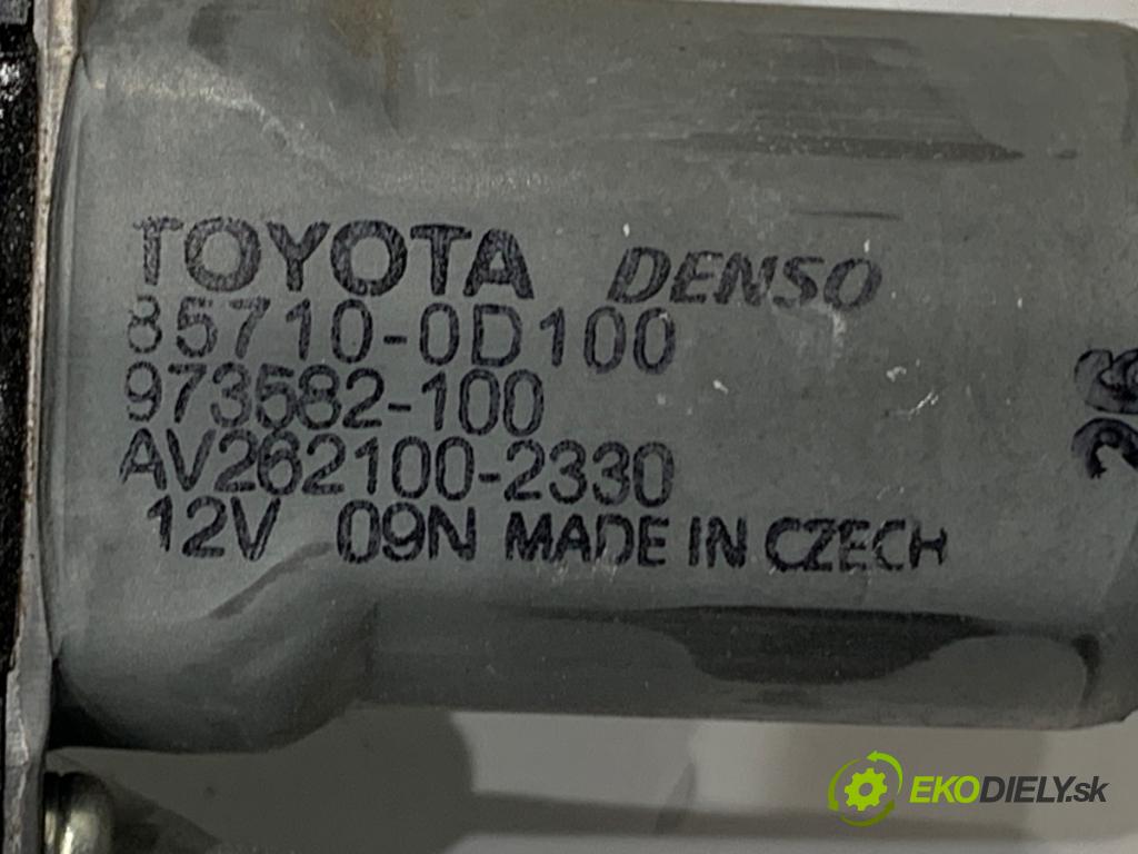 TOYOTA YARIS III liftback 2011 51 kW 1.0 (KSP130_) 998 Mechanizmus okna pravy predný 85710-0D100
