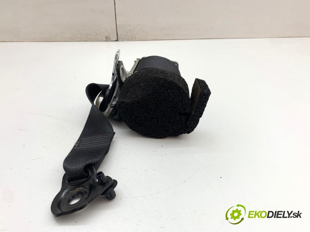 TOYOTA YARIS III liftback 2011 51 kW 1.0 (KSP130_) 998 držák bezpečnost levý zadní část 