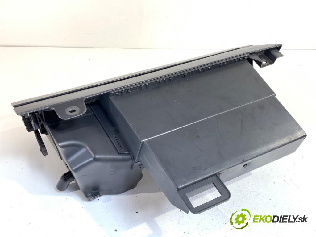 VW POLO V liftback 2011 63 kW 1.4 (6R1) 1390 Priehradka, kastlík spolujazdca 6R1857097R (Priehradka (kastlík))