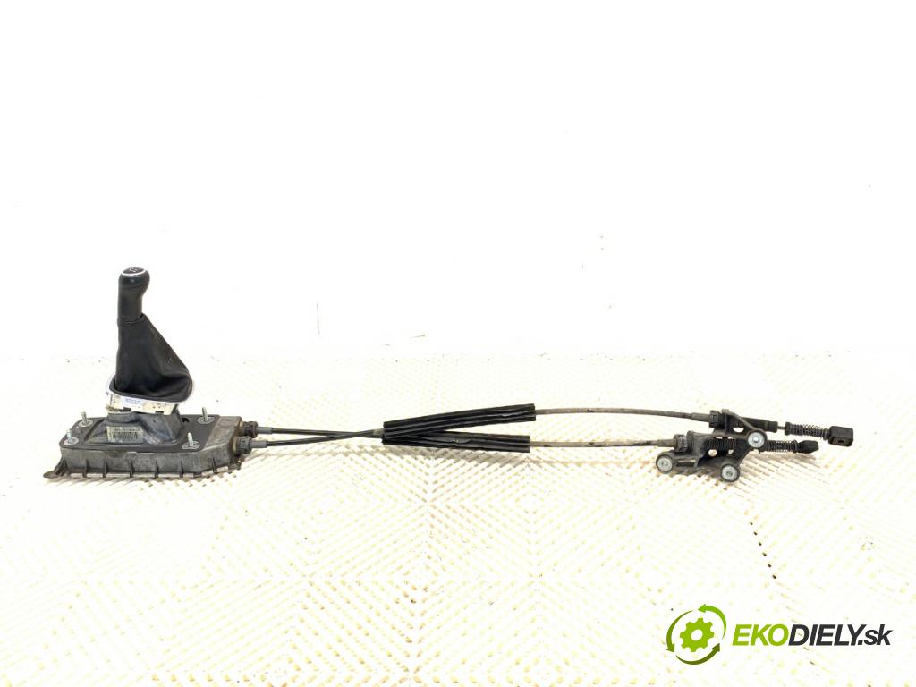 VW POLO V liftback 2011 63 kW 1.4 (6R1) 1390 Kulisa 6Q0711049CG (Rýchlostná páka (kulisa))