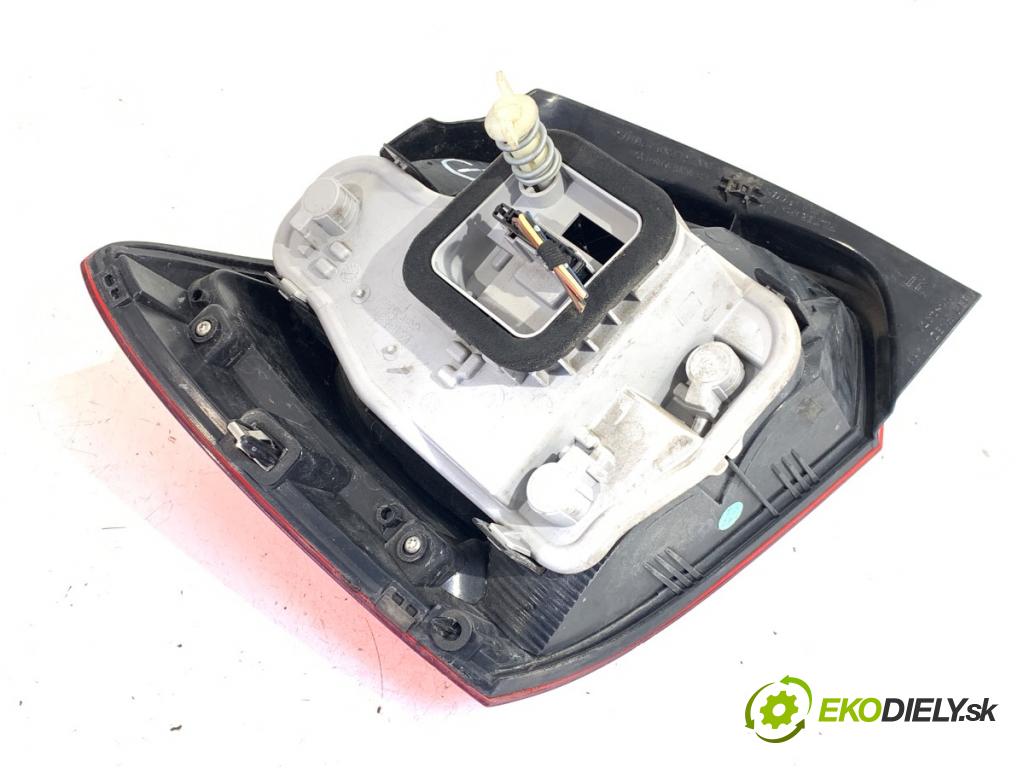VW POLO V liftback 2011 63 kW 1.4 (6R1) 1390 Svetlo pravy zad 6R0945096N